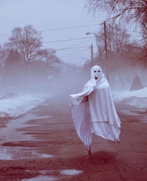 38 - Oct 2014 - Paint the Town Red